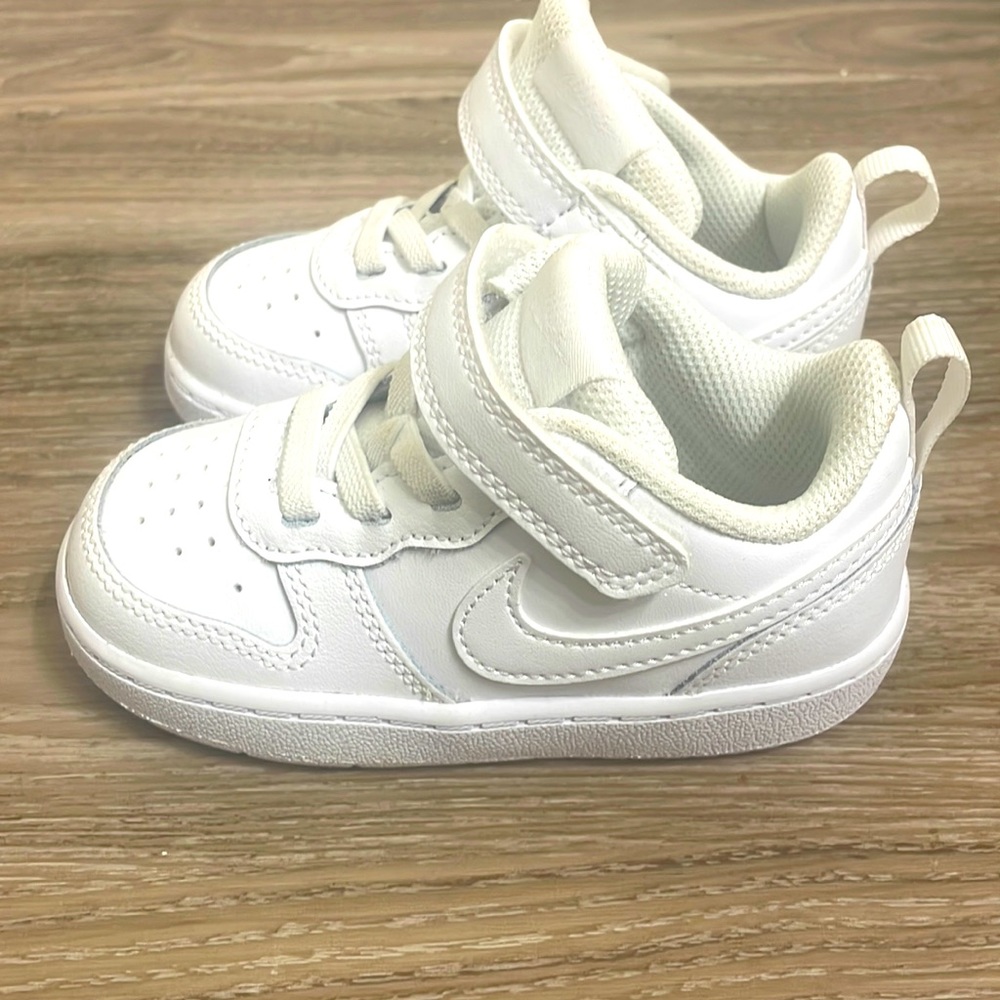 Toddler size 7 Nikes -- worn once